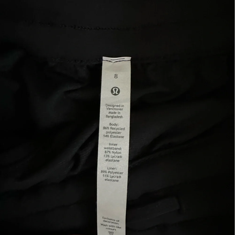 Lululemon Tracker Low-Rise Lined Short 4” - Picture 2 of 3